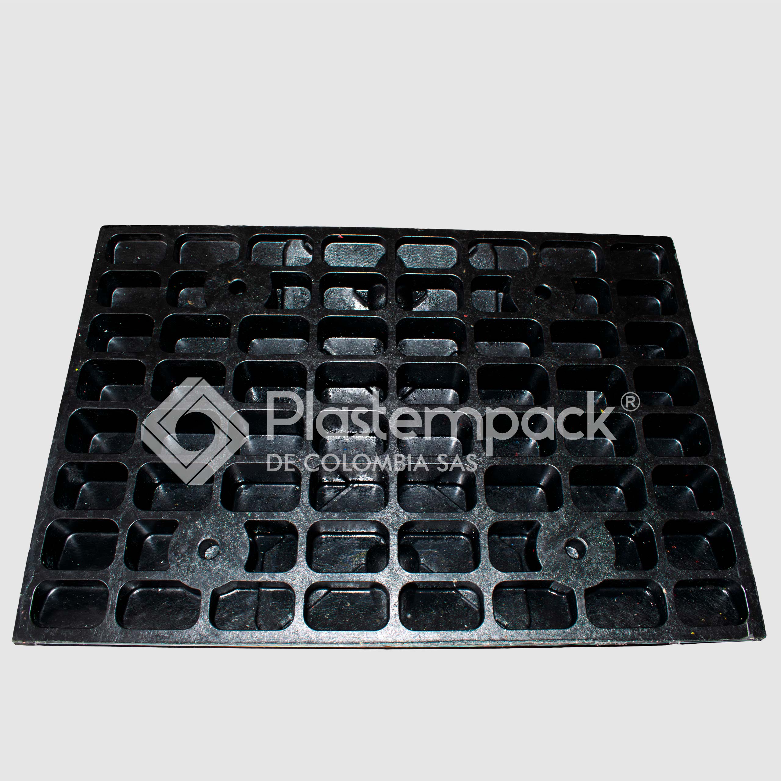 resalto negro en pvc